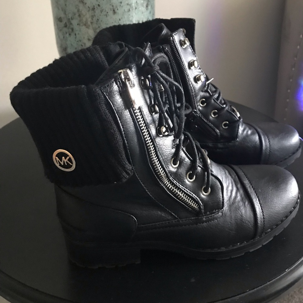 Girl’s Michael Kors boots